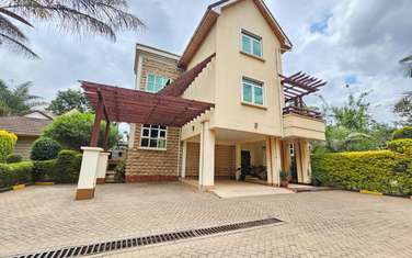 5 Bed Townhouse with En Suite at Lavington
