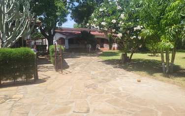 3 Bed House with Garden in Malindi