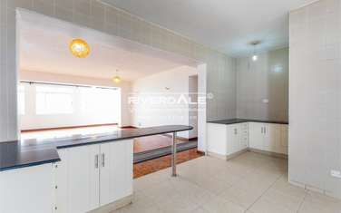 3 Bed Apartment with En Suite in Brookside
