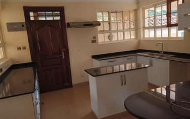 4 Bed Townhouse with En Suite at Kyuna