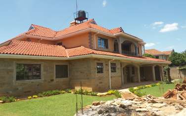 7 Bed House with En Suite at Runda Road