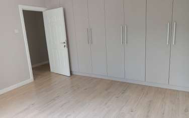 3 Bed Apartment with En Suite in Lavington