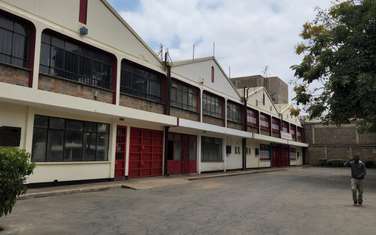 5,000 ft² Warehouse with Parking in Mombasa Road