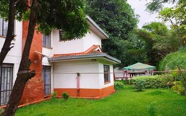 4 Bed House with Garden at Mountain View