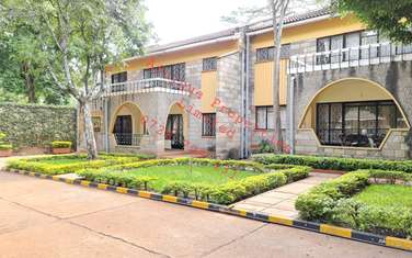 5 Bed Townhouse with Garage in Muthaiga