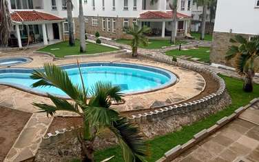 3 Bed Villa with En Suite at Baobab Road