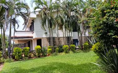 5 Bed House with En Suite at Kyuna