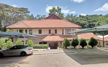 5 Bed Townhouse with En Suite in Rosslyn