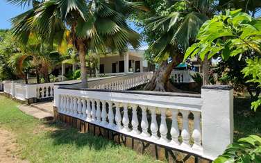 3 Bed House with En Suite at Jumba Ruins