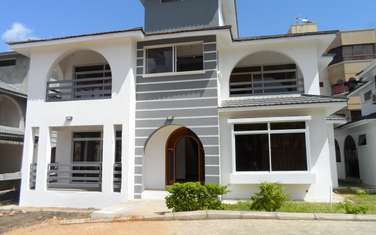 4 Bed Villa with En Suite at Behind Citymall