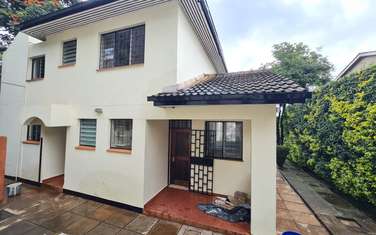 4 Bed Townhouse with En Suite at Mountain View