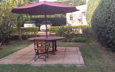 2 Bed House with Garden at Nyari