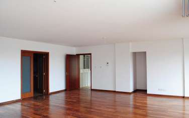 3 Bed Apartment with Aircon at Ole Dume