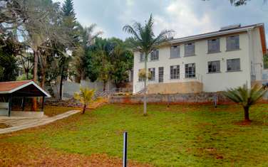 4 Bed House with Garden at Nyari