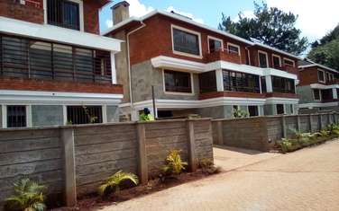 5 bedroom townhouse for rent in Kyuna