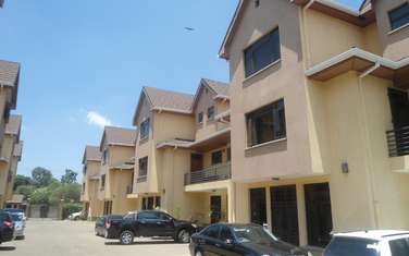 5 bedroom townhouse for rent in Lavington