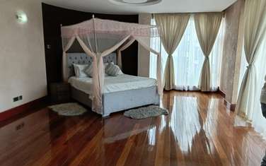 4 Bed Apartment with En Suite in Riverside