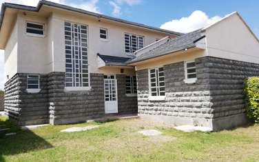 3 Bed House with En Suite at Mountain View Area