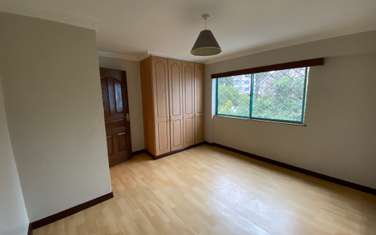  3 bedroom apartment for rent in Riara Road