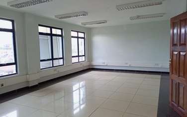 1,500 ft² Office with Service Charge Included at Pcbp Building