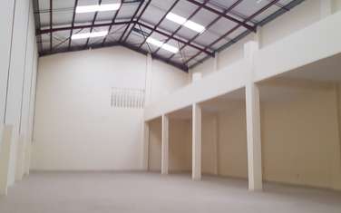 10,000 ft² Warehouse with Service Charge Included at Mombasa Road