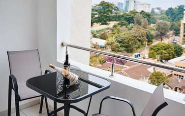 Furnished 3 Bed Apartment with En Suite in Brookside