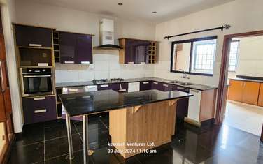 4 Bed House with En Suite in Brookside