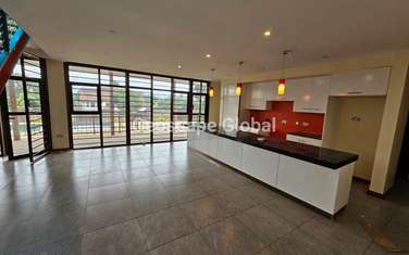 5 Bed House with En Suite in Kitisuru