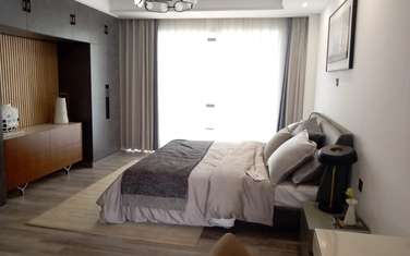 3 Bed Apartment with En Suite in Valley Arcade