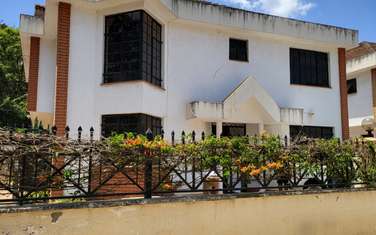 5 bedroom townhouse for rent in Kilimani
