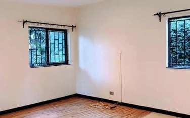 2 Bed House with En Suite in Spring Valley