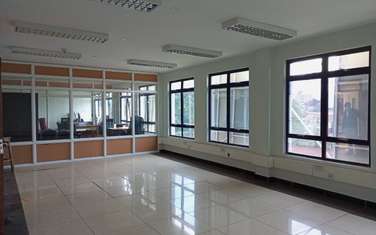 1,500 ft² Office with Service Charge Included at Pcbp Building
