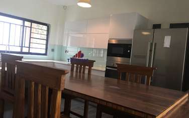 4 Bed Townhouse with Garage in Kitisuru