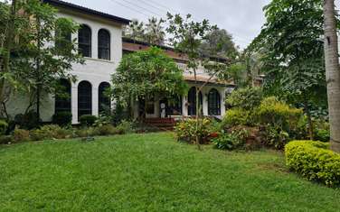 5 Bed Townhouse with Garden in Spring Valley
