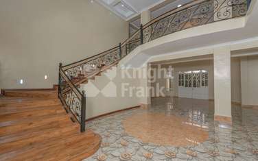 9 Bed House with Garden at Forest View Lane