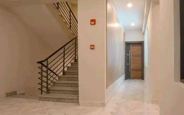 1 Bed Apartment with En Suite in Rhapta Road