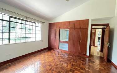 5 Bed Townhouse with Garden at Lavington