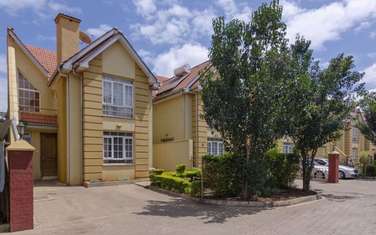 4 Bed House with Garage in Langata