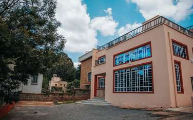 4 Bed Townhouse with En Suite at Kinanda Road