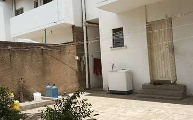 3 Bed House with En Suite in South B