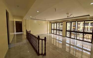 Serviced 3 Bed Apartment with En Suite at Green Wood Drive