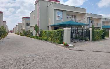 3 Bed Townhouse with En Suite in Kitengela