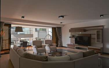 Furnished 3 Bed Apartment with En Suite in Riverside