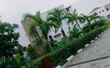 3 Bed Townhouse with En Suite at Sultan