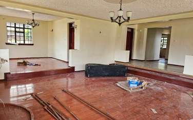 6 Bed House with En Suite at Runda