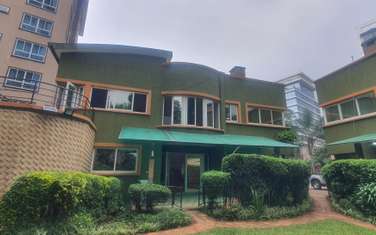 4 Bed Townhouse with En Suite at Riverside Drive