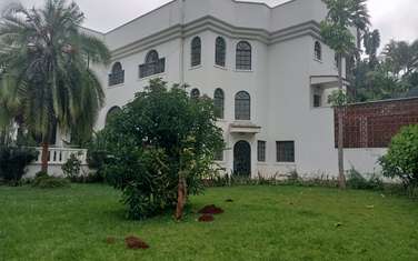 5 Bed House with En Suite at Westland
