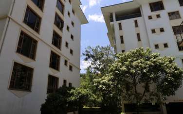 6 Bed Apartment with En Suite at Riverside Drive