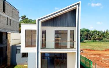 4 Bed Townhouse with En Suite at Greenview Villas