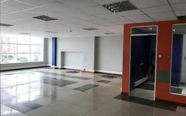 2,000 ft² Office with Backup Generator at Ringroad